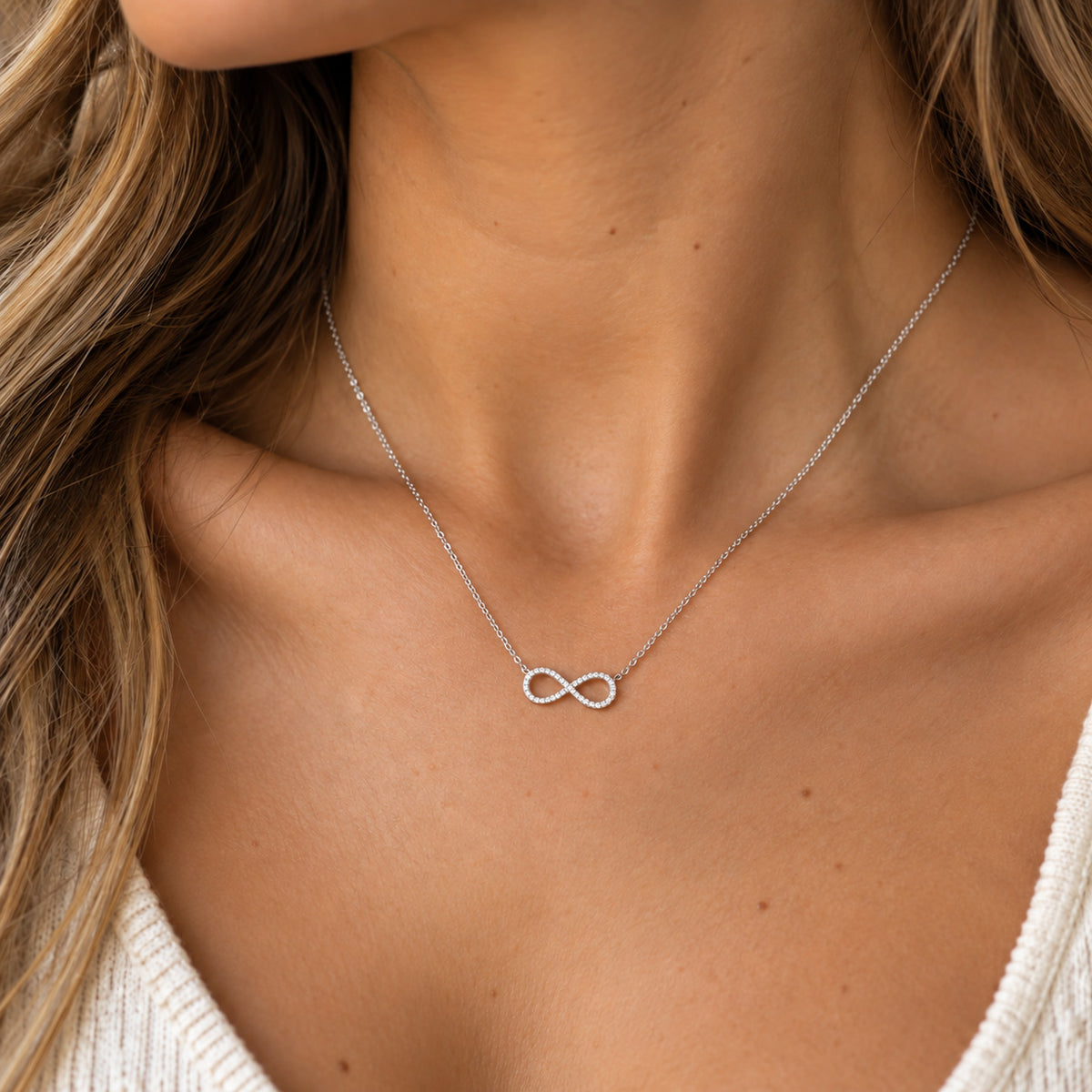 [group:silver] infinity necklace with cz stones 