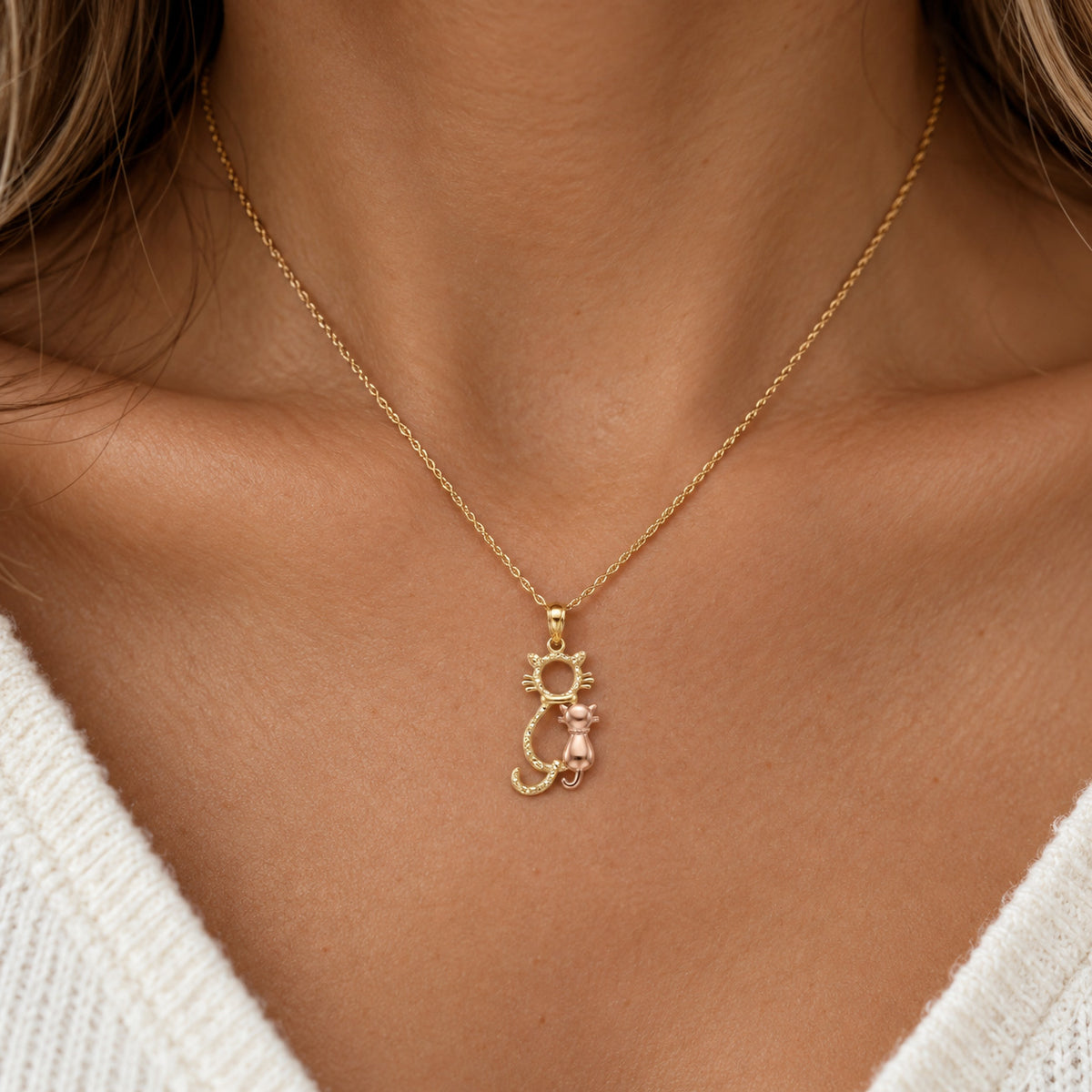 gold cat pendant